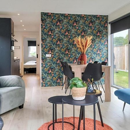 2 Bedroom Awesome Home In Heinkenszand Exterior foto